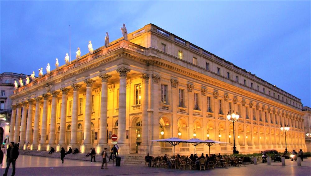 grand théâtre saint Seurin agence immobilière triangle d'or, 