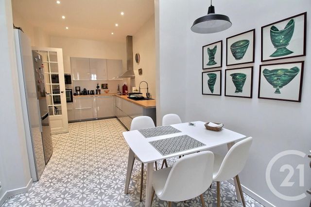 Appartement T5 à vendre - 5 pièces - 141.92 m2 - BORDEAUX - 33 - AQUITAINE - Century 21 Etude Saint-Seurin