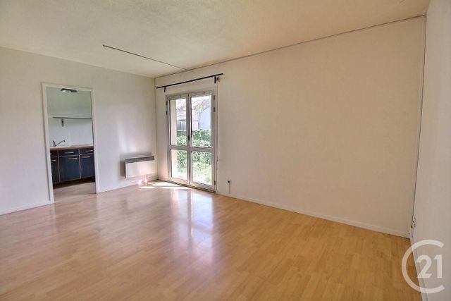 Appartement T1 à vendre - 1 pièce - 33.61 m2 - BORDEAUX - 33 - AQUITAINE - Century 21 Etude Saint-Seurin