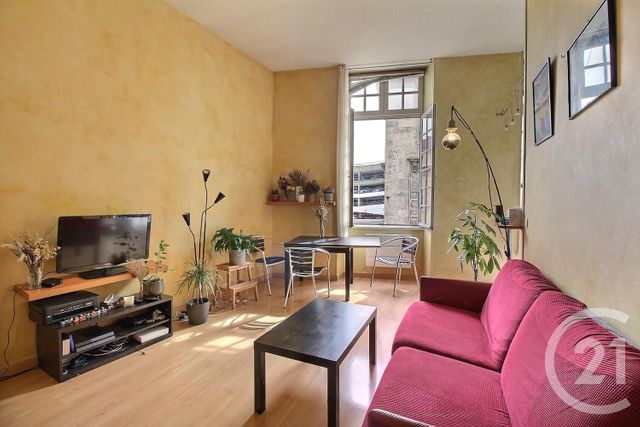 Appartement F3 à louer - 3 pièces - 56.27 m2 - BORDEAUX - 33 - AQUITAINE - Century 21 Etude Saint-Seurin