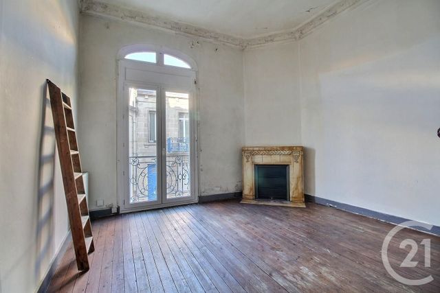 Appartement F3 à vendre - 3 pièces - 76.38 m2 - BORDEAUX - 33 - AQUITAINE - Century 21 Etude Saint-Seurin