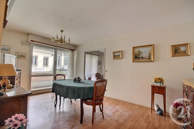 Appartement T3 à vendre - 4 pièces - 82.41 m2 - BORDEAUX - 33 - AQUITAINE - Century 21 Etude Saint-Seurin