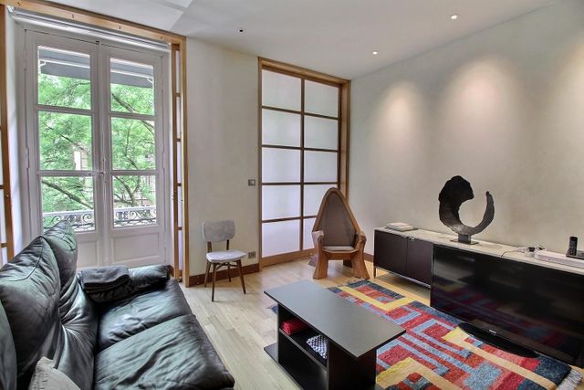 Appartement T2 à vendre - 2 pièces - 69.22 m2 - BORDEAUX - 33 - AQUITAINE - Century 21 Etude Saint-Seurin