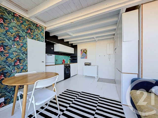Appartement T2 à vendre - 2 pièces - 39.9 m2 - BORDEAUX - 33 - AQUITAINE - Century 21 Etude Saint-Seurin