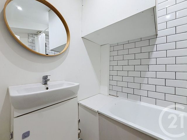 Appartement T2 à vendre - 2 pièces - 39.9 m2 - BORDEAUX - 33 - AQUITAINE - Century 21 Etude Saint-Seurin