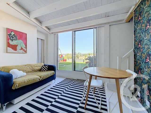 Appartement T2 à vendre - 2 pièces - 39.9 m2 - BORDEAUX - 33 - AQUITAINE - Century 21 Etude Saint-Seurin