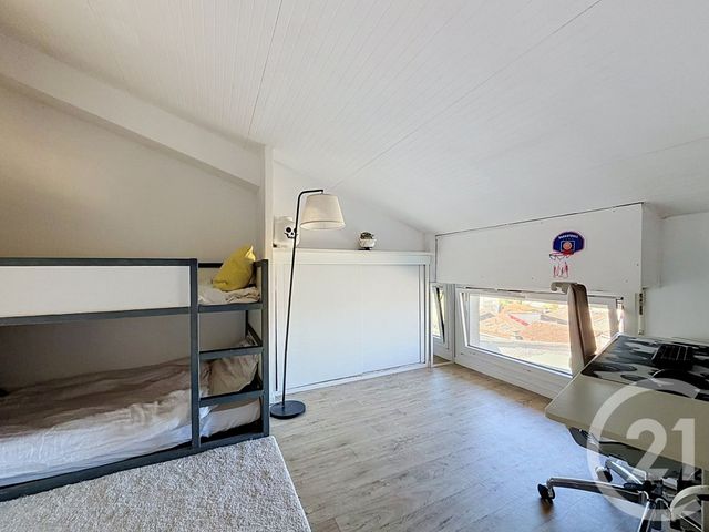 Appartement T2 à vendre - 2 pièces - 39.9 m2 - BORDEAUX - 33 - AQUITAINE - Century 21 Etude Saint-Seurin