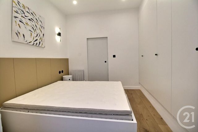 Appartement T2 à vendre - 2 pièces - 52.95 m2 - BORDEAUX - 33 - AQUITAINE - Century 21 Etude Saint-Seurin