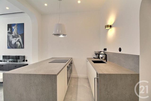 Appartement T2 à vendre - 2 pièces - 52.95 m2 - BORDEAUX - 33 - AQUITAINE - Century 21 Etude Saint-Seurin