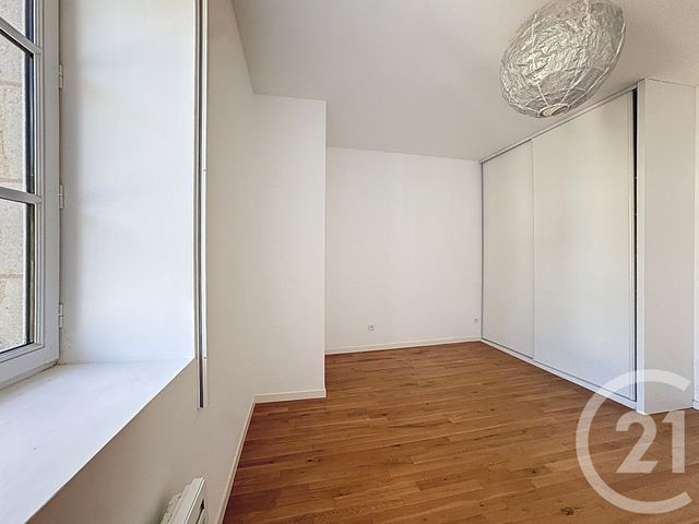 Afficher la photo en grand Appartement T3 à vendre - 3 pièces - 81.62 m2 - BORDEAUX - 33 - AQUITAINE - Century 21 Etude Saint-Seurin