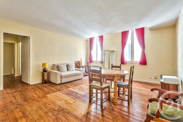 Appartement F2 à vendre - 2 pièces - 61.96 m2 - BORDEAUX - 33 - AQUITAINE - Century 21 Etude Saint-Seurin