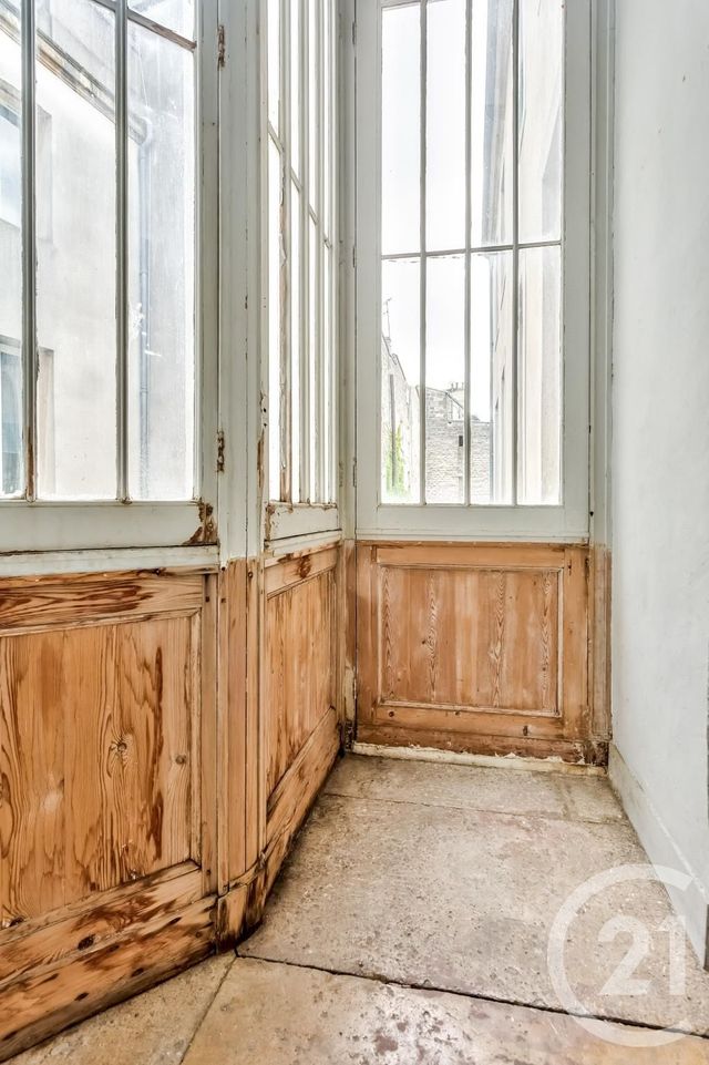 Appartement F2 à vendre - 2 pièces - 61.96 m2 - BORDEAUX - 33 - AQUITAINE - Century 21 Etude Saint-Seurin