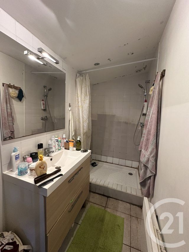 Appartement T2 à vendre - 2 pièces - 43.09 m2 - BORDEAUX - 33 - AQUITAINE - Century 21 Etude Saint-Seurin