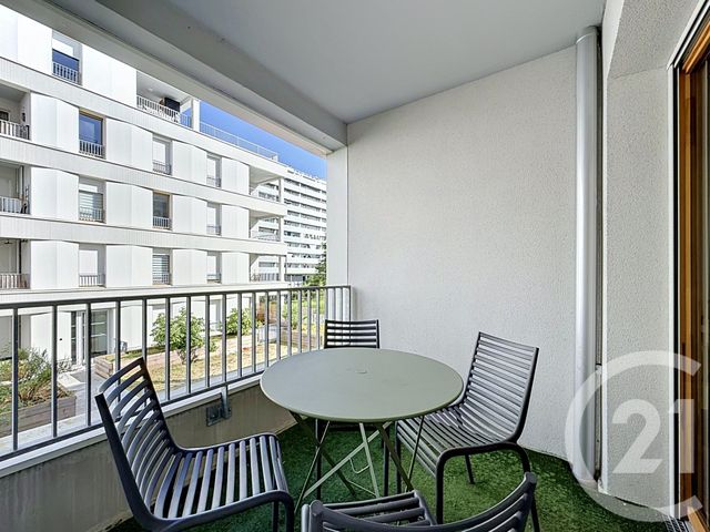 Appartement T2 à vendre - 2 pièces - 45.82 m2 - BORDEAUX - 33 - AQUITAINE - Century 21 Etude Saint-Seurin
