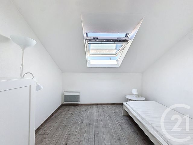 Afficher la photo en grand Appartement F2 bis à vendre - 2 pièces - 42.0 m2 - BORDEAUX - 33 - AQUITAINE - Century 21 Etude Saint-Seurin