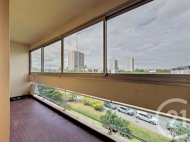 Appartement T4 à vendre - 4 pièces - 85.0 m2 - LORMONT - 33 - AQUITAINE - Century 21 Etude Saint-Seurin
