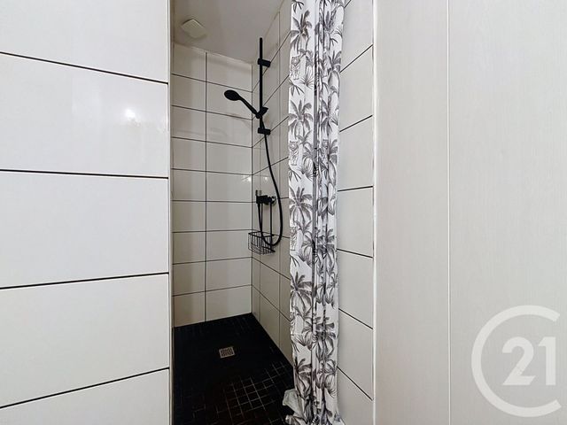 Appartement Studio à vendre - 1 pièce - 19.97 m2 - BORDEAUX - 33 - AQUITAINE - Century 21 Etude Saint-Seurin