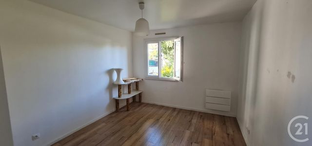 maison à vendre - 4 pièces - 60.8 m2 - MONTFERMEIL - 93 - ILE-DE-FRANCE - Century 21 Etude Saint-Seurin