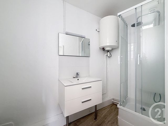 Appartement F1 bis à vendre - 2 pièces - 30.91 m2 - BORDEAUX - 33 - AQUITAINE - Century 21 Etude Saint-Seurin