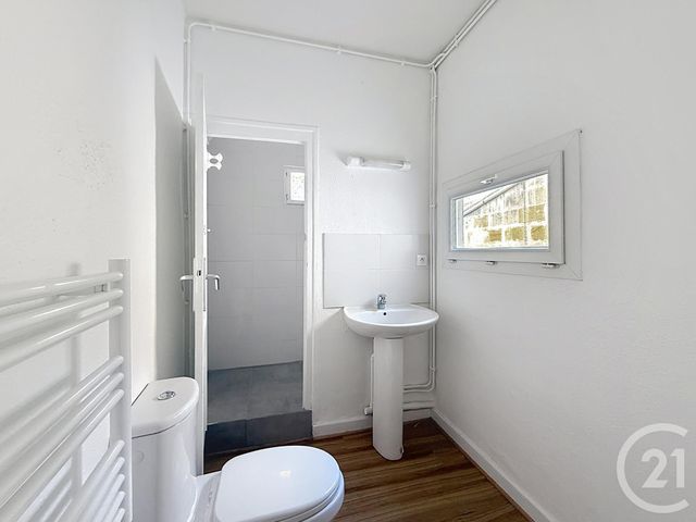 Appartement T2 à vendre - 2 pièces - 39.3 m2 - BORDEAUX - 33 - AQUITAINE - Century 21 Etude Saint-Seurin