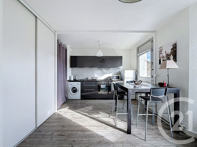 Appartement à vendre - 2 pièces - 34.42 m2 - BORDEAUX - 33 - AQUITAINE - Century 21 Etude Saint-Seurin