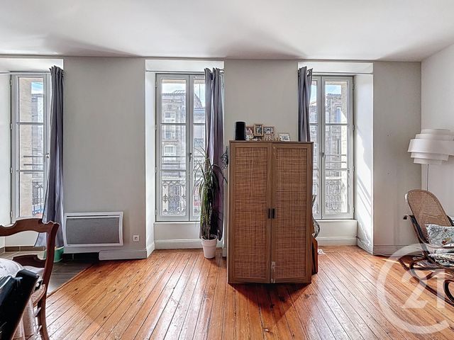 Appartement T3 à vendre - 3 pièces - 63.26 m2 - BORDEAUX - 33 - AQUITAINE - Century 21 Etude Saint-Seurin