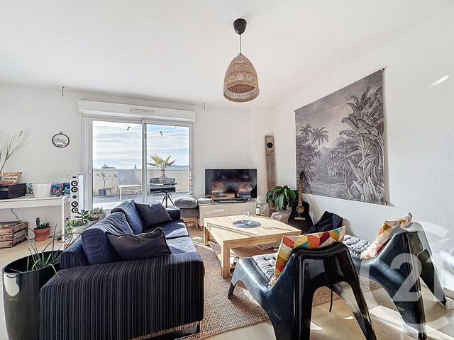 Appartement T3 à vendre - 3 pièces - 83.42 m2 - LE BOUSCAT - 33 - AQUITAINE - Century 21 Etude Saint-Seurin