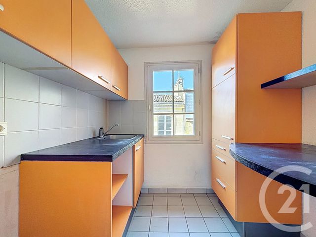 Appartement T2 à vendre - 2 pièces - 39.62 m2 - BORDEAUX - 33 - AQUITAINE - Century 21 Etude Saint-Seurin