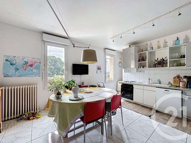 Appartement T5 à vendre - 5 pièces - 125.39 m2 - BORDEAUX - 33 - AQUITAINE - Century 21 Etude Saint-Seurin