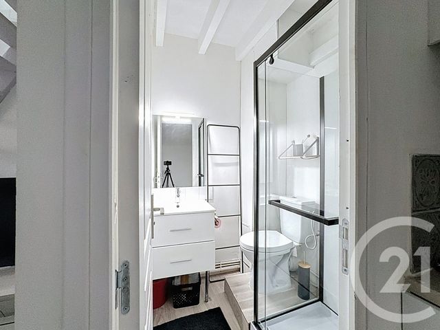 Appartement Duplex à vendre - 2 pièces - 24.0 m2 - BORDEAUX - 33 - AQUITAINE - Century 21 Etude Saint-Seurin