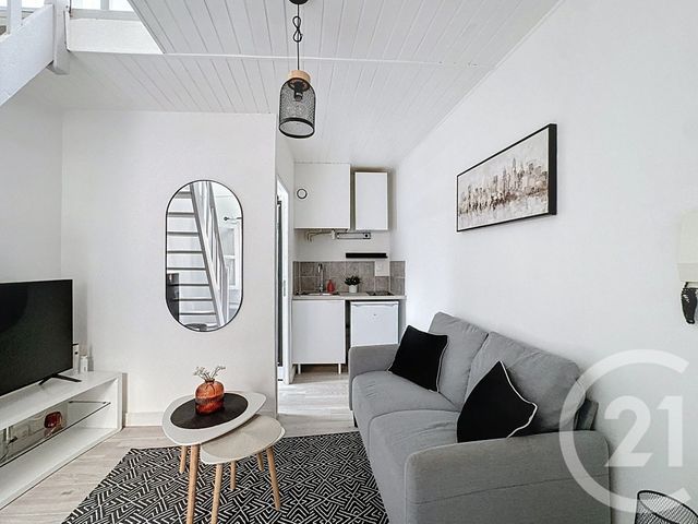 Appartement Duplex à vendre - 2 pièces - 24.0 m2 - BORDEAUX - 33 - AQUITAINE - Century 21 Etude Saint-Seurin