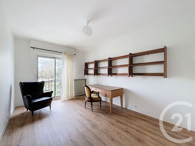 Appartement T4 à vendre - 5 pièces - 135.0 m2 - BORDEAUX - 33 - AQUITAINE - Century 21 Etude Saint-Seurin