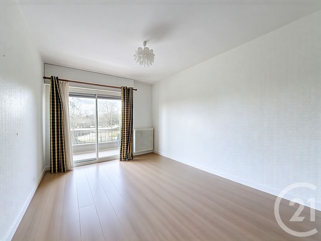 Appartement T4 à vendre - 5 pièces - 135.0 m2 - BORDEAUX - 33 - AQUITAINE - Century 21 Etude Saint-Seurin