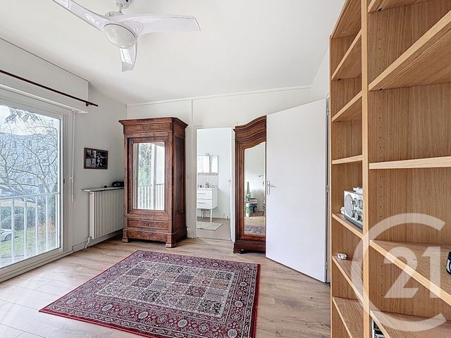 Appartement T4 à vendre - 5 pièces - 135.0 m2 - BORDEAUX - 33 - AQUITAINE - Century 21 Etude Saint-Seurin