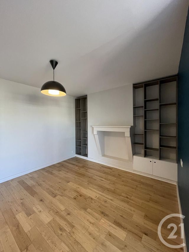 Appartement T2 à louer - 2 pièces - 54.03 m2 - BORDEAUX - 33 - AQUITAINE - Century 21 Etude Saint-Seurin