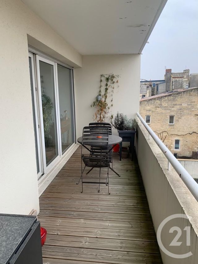 Appartement à louer - 3 pièces - 67.13 m2 - BORDEAUX - 33 - AQUITAINE - Century 21 Etude Saint-Seurin