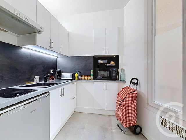 Appartement T2 à vendre - 2 pièces - 43.0 m2 - BORDEAUX - 33 - AQUITAINE - Century 21 Etude Saint-Seurin