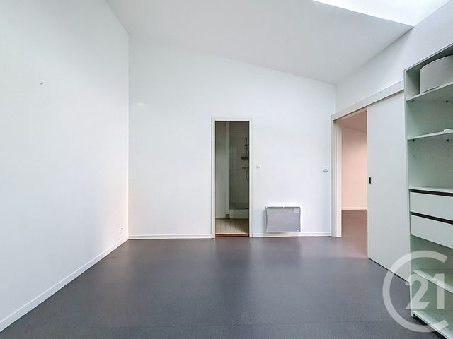 Appartement F2 à vendre - 2 pièces - 44.84 m2 - BORDEAUX - 33 - AQUITAINE - Century 21 Etude Saint-Seurin