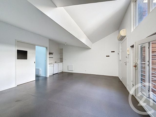 Appartement F2 à vendre - 2 pièces - 44.84 m2 - BORDEAUX - 33 - AQUITAINE - Century 21 Etude Saint-Seurin