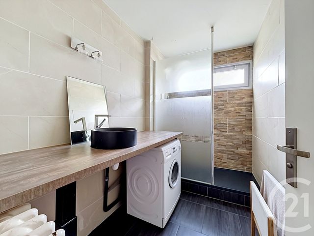 Appartement T3 à vendre - 3 pièces - 61.32 m2 - TALENCE - 33 - AQUITAINE - Century 21 Etude Saint-Seurin