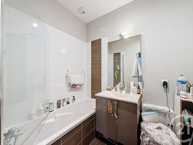 Appartement T3 à vendre - 3 pièces - 63.26 m2 - BORDEAUX - 33 - AQUITAINE - Century 21 Etude Saint-Seurin