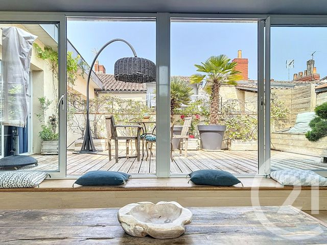 Appartement T3 à vendre - 3 pièces - 76.0 m2 - BORDEAUX - 33 - AQUITAINE - Century 21 Etude Saint-Seurin