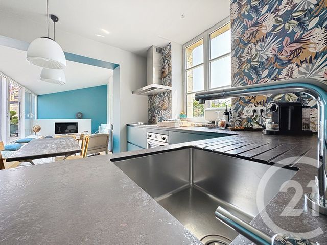 Appartement T3 à vendre - 3 pièces - 76.0 m2 - BORDEAUX - 33 - AQUITAINE - Century 21 Etude Saint-Seurin