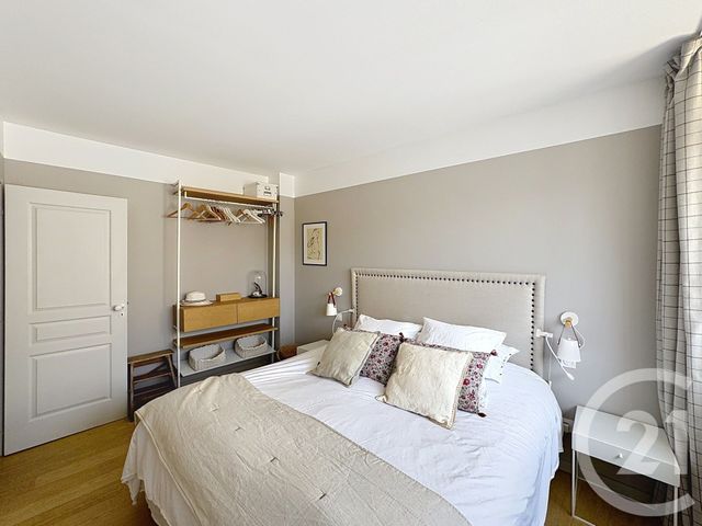 Appartement T3 à vendre - 3 pièces - 76.0 m2 - BORDEAUX - 33 - AQUITAINE - Century 21 Etude Saint-Seurin