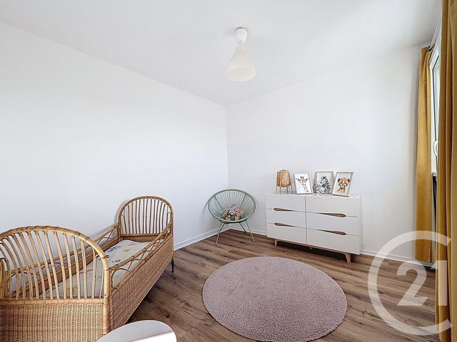 Appartement T4 à vendre - 4 pièces - 70.17 m2 - BRUGES - 33 - AQUITAINE - Century 21 Etude Saint-Seurin