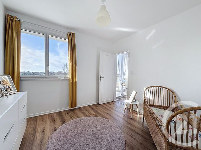 Appartement T4 à vendre - 4 pièces - 70.17 m2 - BRUGES - 33 - AQUITAINE - Century 21 Etude Saint-Seurin