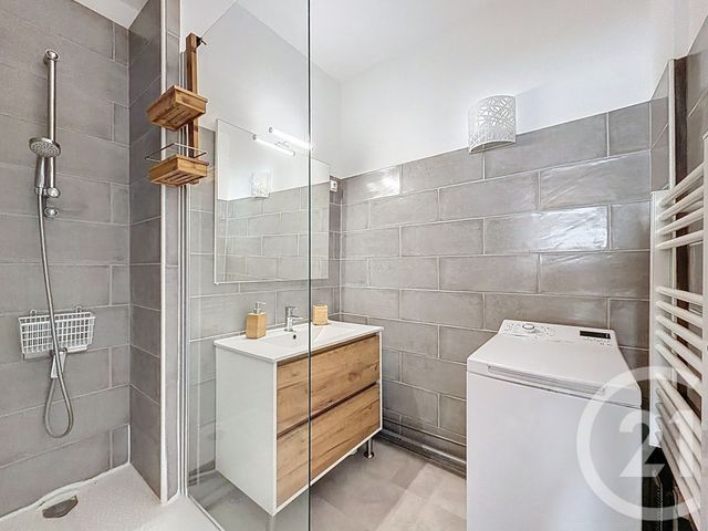 Appartement à vendre - 4 pièces - 70.17 m2 - BRUGES - 33 - AQUITAINE - Century 21 Etude Saint-Seurin