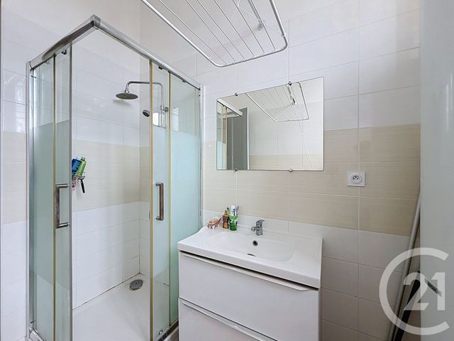 Appartement à vendre - 3 pièces - 58.32 m2 - BORDEAUX - 33 - AQUITAINE - Century 21 Etude Saint-Seurin