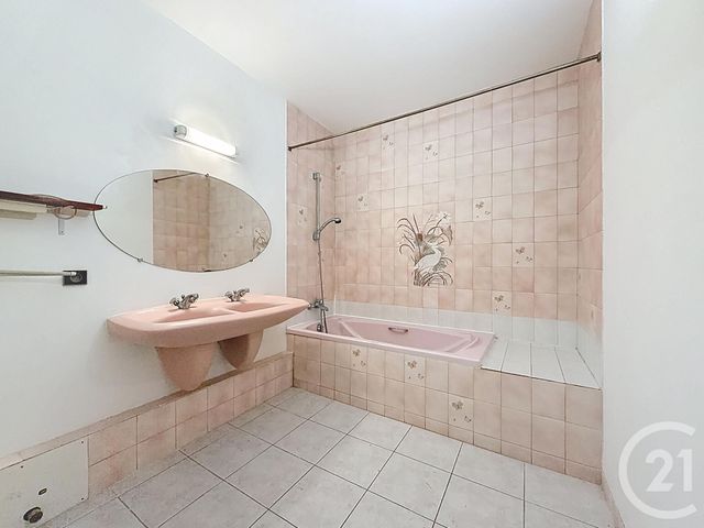 Appartement T3 à vendre - 3 pièces - 57.86 m2 - BORDEAUX - 33 - AQUITAINE - Century 21 Etude Saint-Seurin