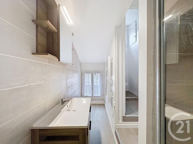 Appartement T4 à vendre - 4 pièces - 66.9 m2 - BORDEAUX - 33 - AQUITAINE - Century 21 Etude Saint-Seurin